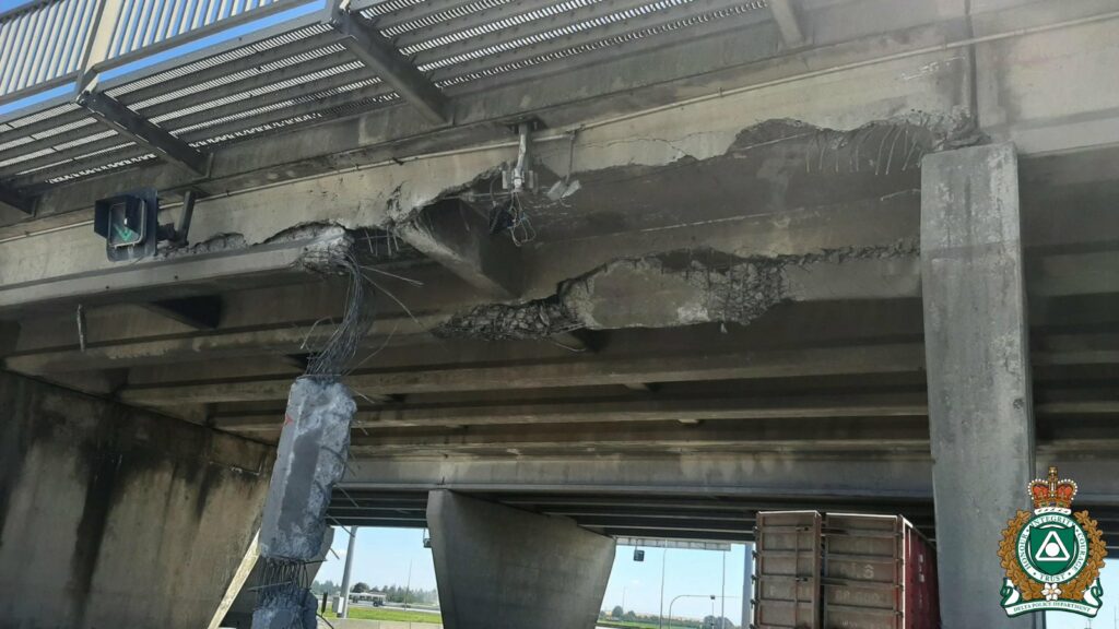 Picture of a damaged overpass in Delta, B.C.